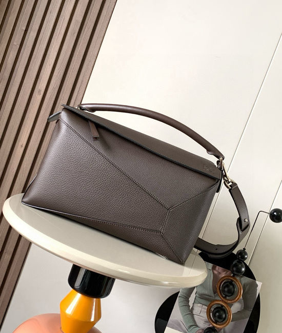 Loewe Puzzle Handbag Large Classic Chocolate 9054