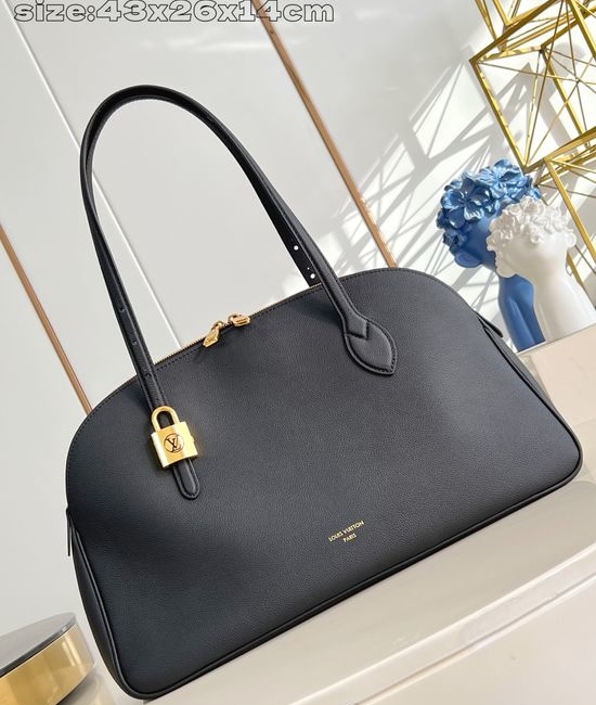 Louis Vuitton LV Low Key Duffle Tote M26257