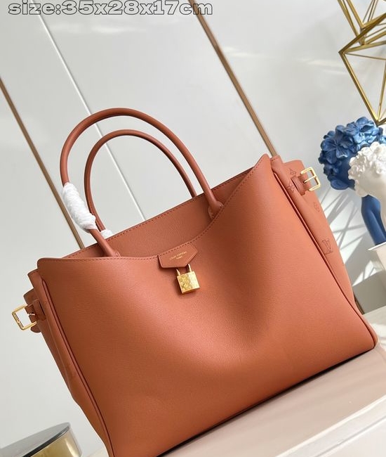 Louis Vuitton LV Vendome Leather Handbag M26338