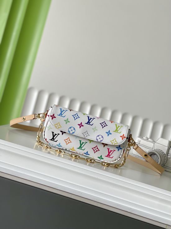 Louis Vuitton Chain Ivy Crossbody Bag M27492