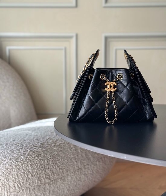Chanel Hobo Multi-Pocket Retro Bag AS5631