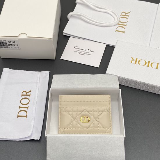 Christian Dior Caro Freesia Card Holder S5130