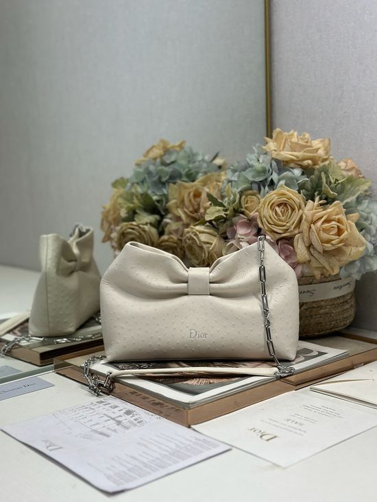 Christian Dior LAMBSKIN Ostrich White Chain Bag 0714