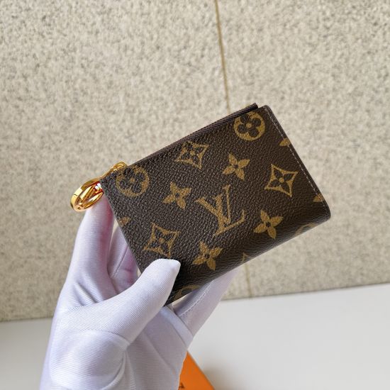 Louis Vuitton Portefeuille Lisa Monogram Wallet M82383