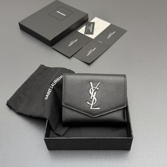 Yves Saint Laurent Matelasse Leather Zip Wallet Silver 582296