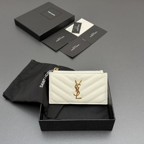 Yves Saint Laurent Matelasse Grain Leather Zip Card Holder 607915