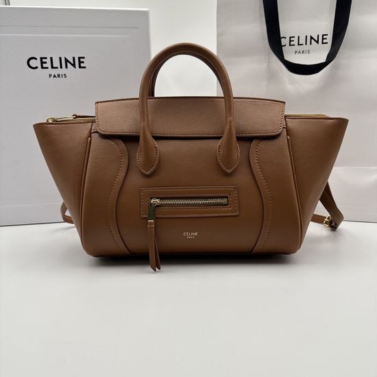 Celine Luggage Leather Handbag 124213