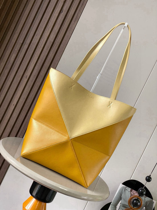 Loewe Puzzle Fold Tote Glossy Leather Bag 9029
