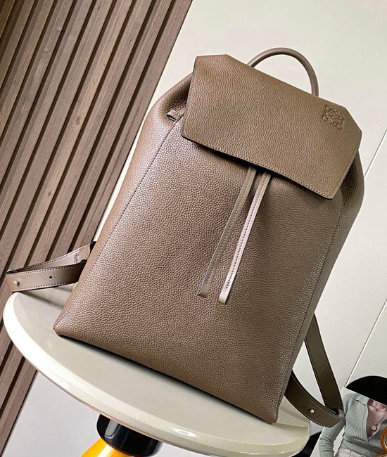 Loewe Drawstring Backpack Grained Leather 9070