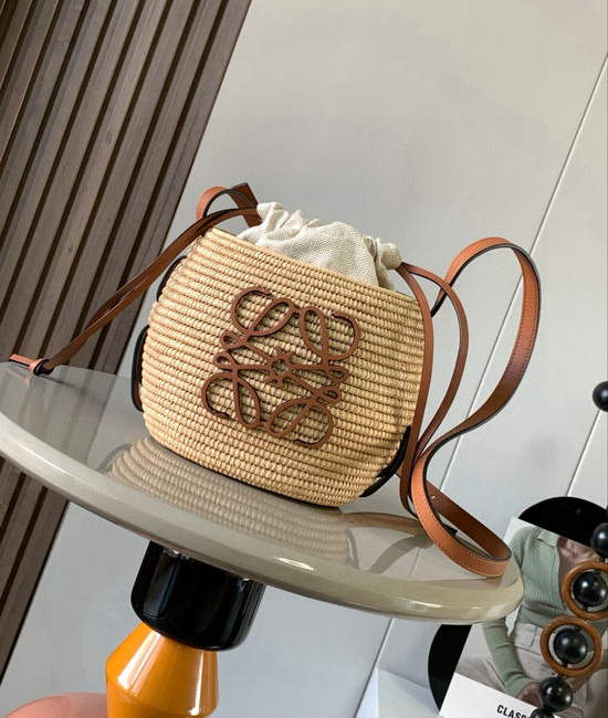 Loewe Basket Woven Shoulder Bag 8002