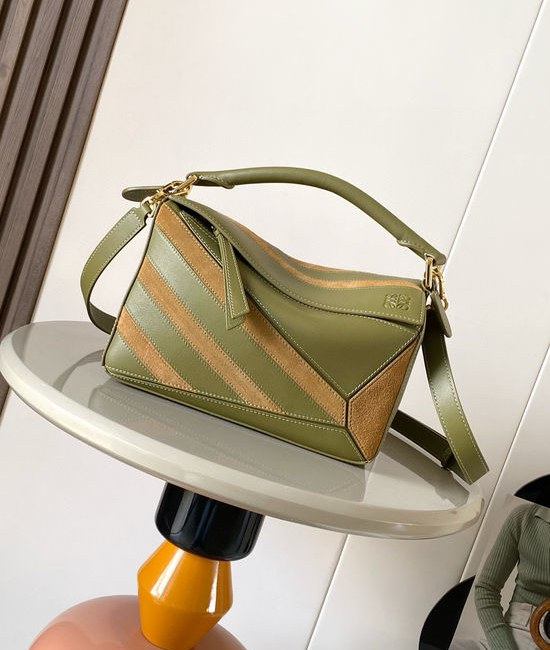 Loewe Puzzle Leather Green Stitching Bag 9108