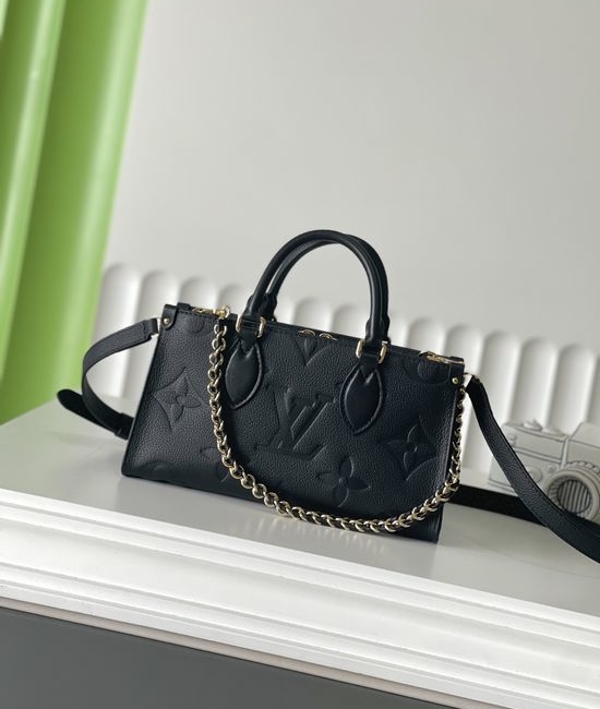 Louis Vuitton LV ONTHEGO Leather Square Bag M23640