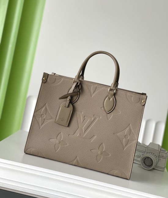 Louis Vuitton LV ONTHEGO Full Leather Square Bag 8992