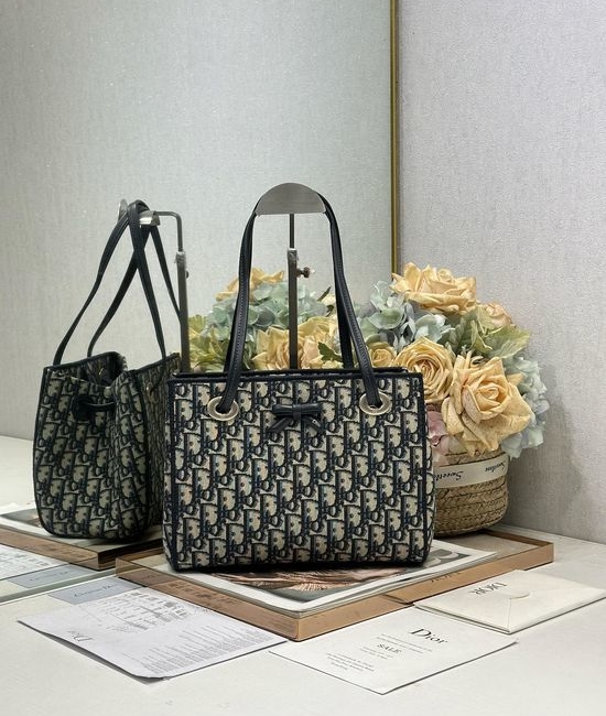 Christian Dior CD Oblique Shopping Tote 1410