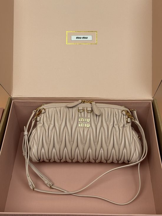 Miu Miu Matelasse Leather Handbag 5BF130