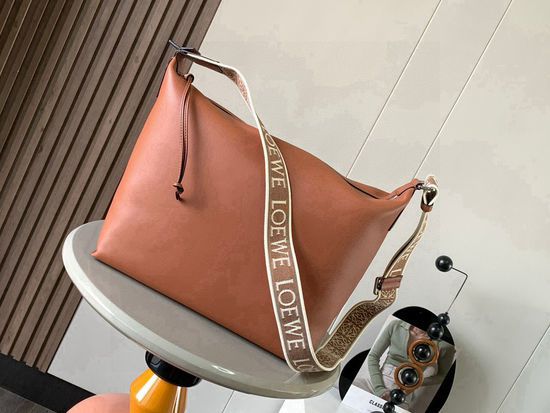 Loewe Cubi Leather Crossbody Bag 9010