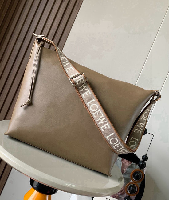 Loewe Cubi Adjustable Shoulder Bag 9010