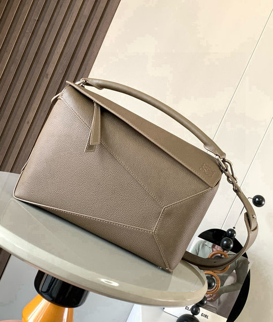 Loewe Puzzle Leather Handbag 9312 Winter Brown
