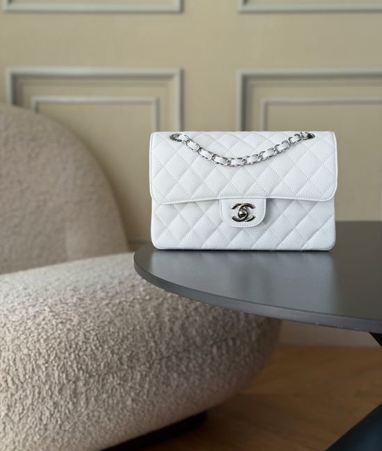 Chanel Classic Flap Caviar Handbag 1118