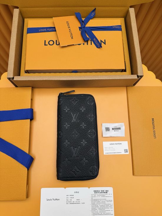 Louis Vuitton Zippy Vertical Taurillon Leather Wallet M69047