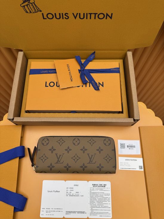 Louis Vuitton Clemence Wallet with Zip Closure and Card Slots M82336
