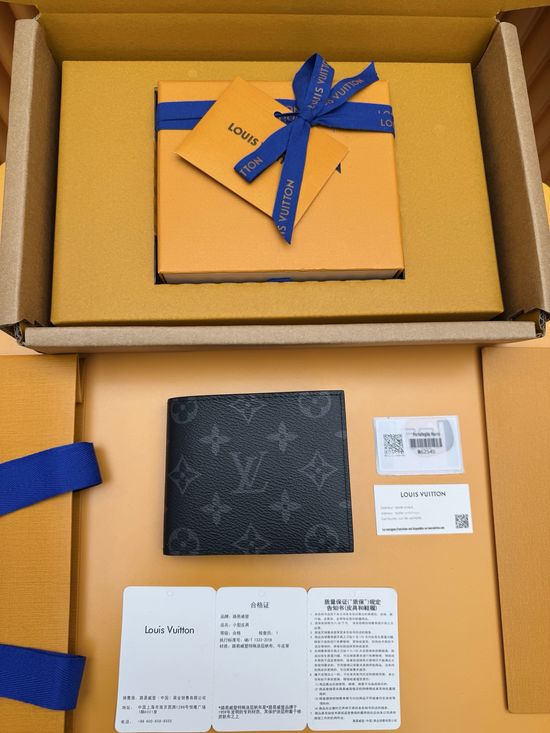 Louis Vuitton Monogram Eclipse Short Wallet M62545