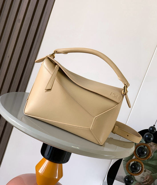 Loewe Puzzle Handbag Beige Color 9311 8010