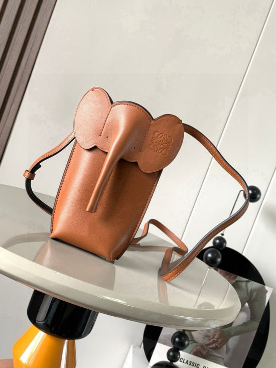 Loewe Elephant Shaped Crossbody Phone Bag 9200