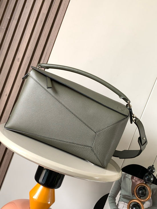 Loewe Puzzle Large Leather Handbag 9054