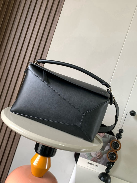 Loewe Puzzle Large Grained Leather Bag 9054