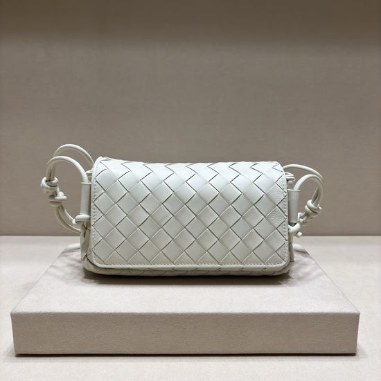 Bottega Veneta Versatile Crossbody Clutch Bag 3008