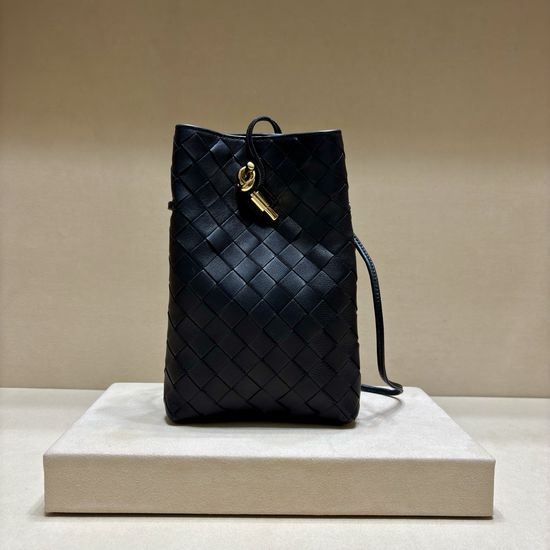Bottega Veneta Andiamo Intrecciato Woven Phone Pouch 3010