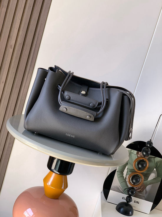 Loewe Madrid Leather Shoulder Bag 9147