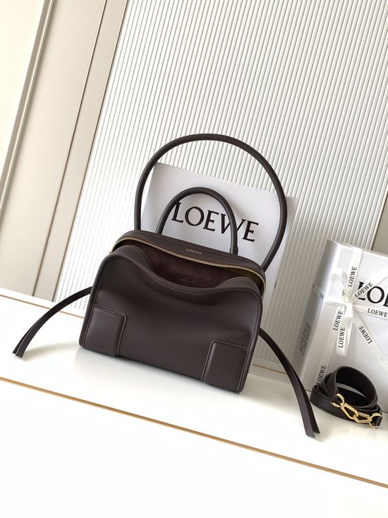 Loewe Amazona 180 Soft Leather Handbag 9174