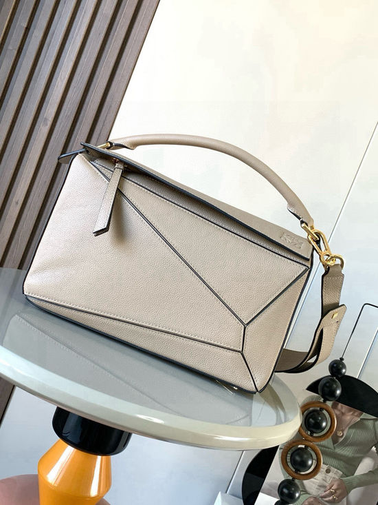 Loewe Puzzle Geometric Handheld Shoulder Bag 9017