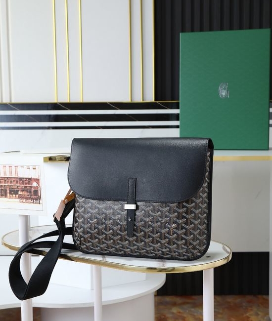 Goyard Coursier Messenger Bag Adjustable Strap