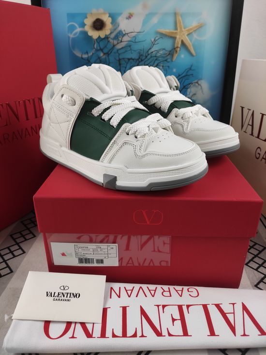 Valentino Quilted Studded Low Top Casual Leather Sneakers