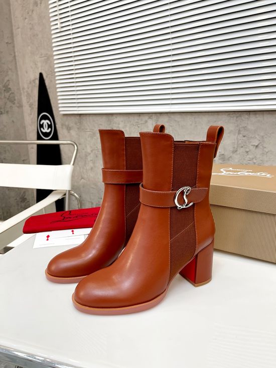 Louis Vuitton Premium Grain Leather Thick Heel Ankle Boots
