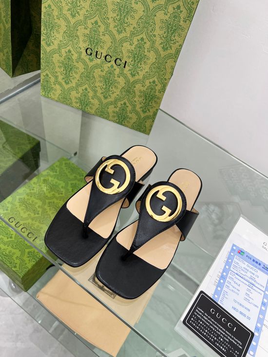 Gucci Leather Thong Slides with Classic Pattern Option