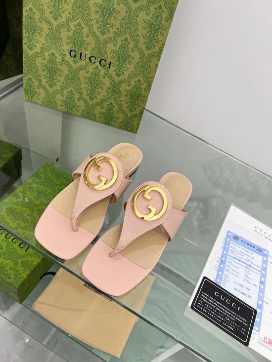 Gucci Leather Thong Slides with Classic Pattern Option