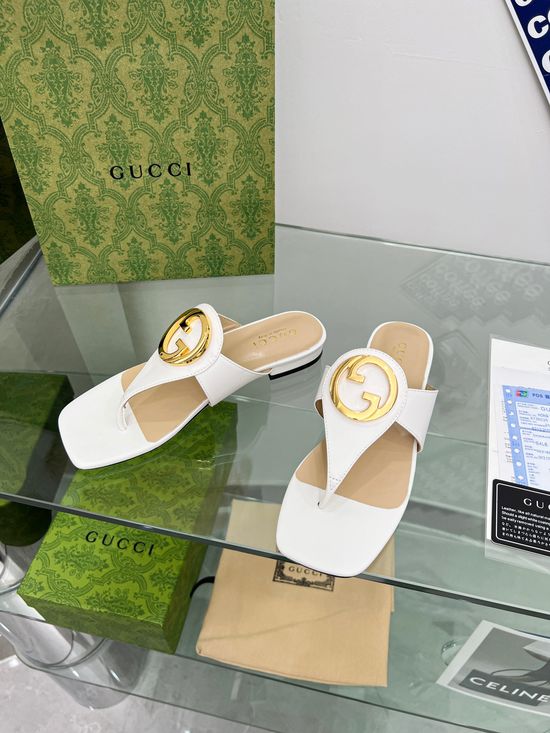 Gucci Leather Thong Slides with Classic Pattern Option