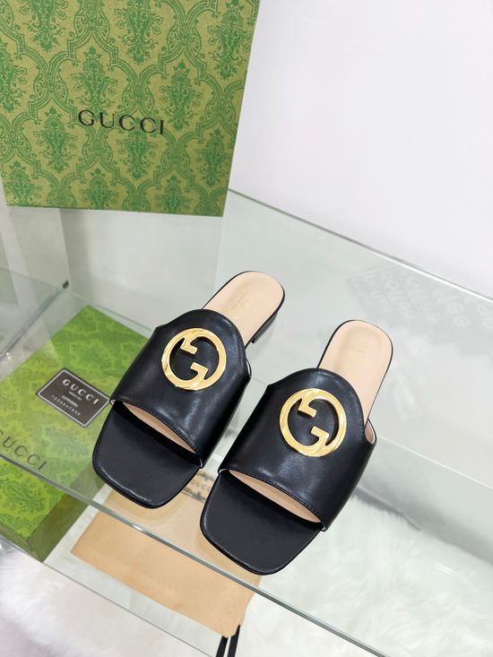 Gucci Genuine Leather Thong Slides with Soft Lining