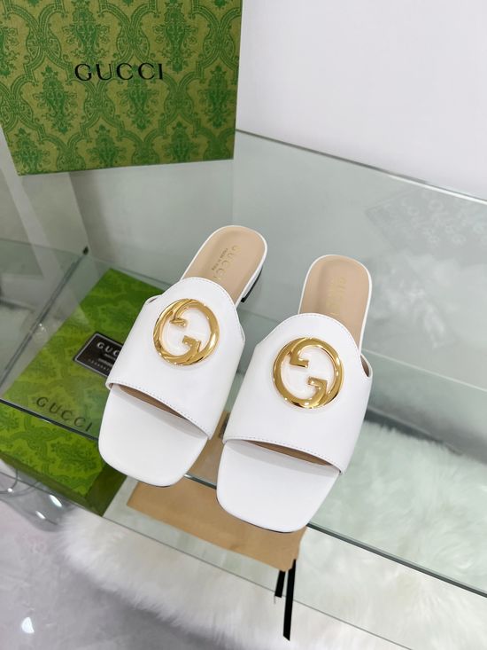 Gucci Genuine Leather Thong Slides with Soft Lining