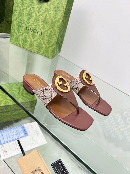 Gucci Leather Thong Slides with Classic Pattern Option
