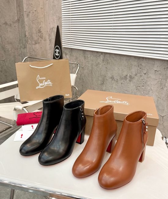 Louis Vuitton LV Genuine Leather Chunky Heel Short Boots