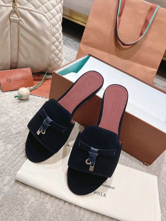 Loro Piana Comfortable Knitted Slippers with Soft Sheepskin Insole