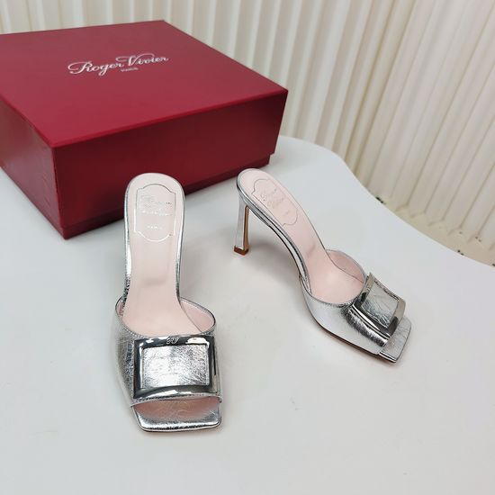 Roger Viver Pointed Toe Buckle Block Heel Pumps with Leather Sole