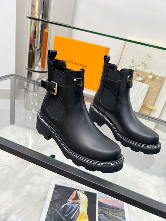 Louis Vuitton Genuine Leather Flat Boots Adjustable Strap Classic Design