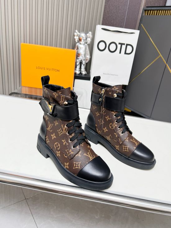 Louis Vuitton Premium Leather Flat Boots Side Zipper Comfortable Stylish