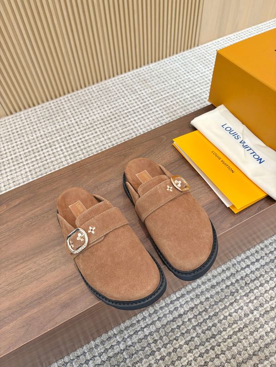 Louis Vuitton Non-slip Soft Sole Warm Furry Comfort Slippers